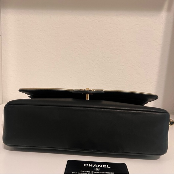 Chanel Black and Gold Women's Bag - Picture 7 of 14